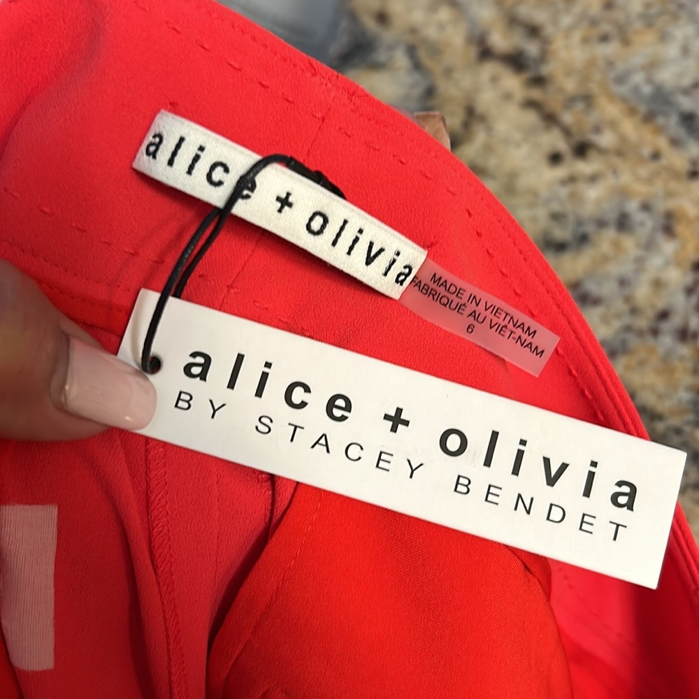 Alice + Olivia high rise slim cut trousers in poppy red - Picture 5 of 12